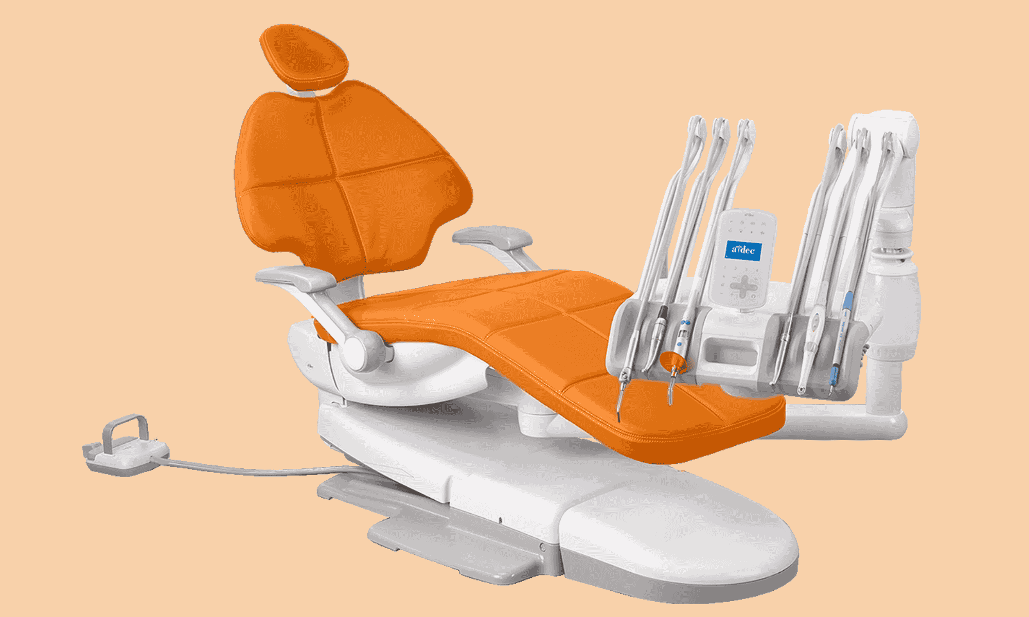 A-dec Zahnarztstuhl in Orange mit integrierter Behandlungseinheit – ergonomischer Dentalstuhl für Zahnärzte von BOK Dental, offiziellem A-dec Händler in Deutschland.
